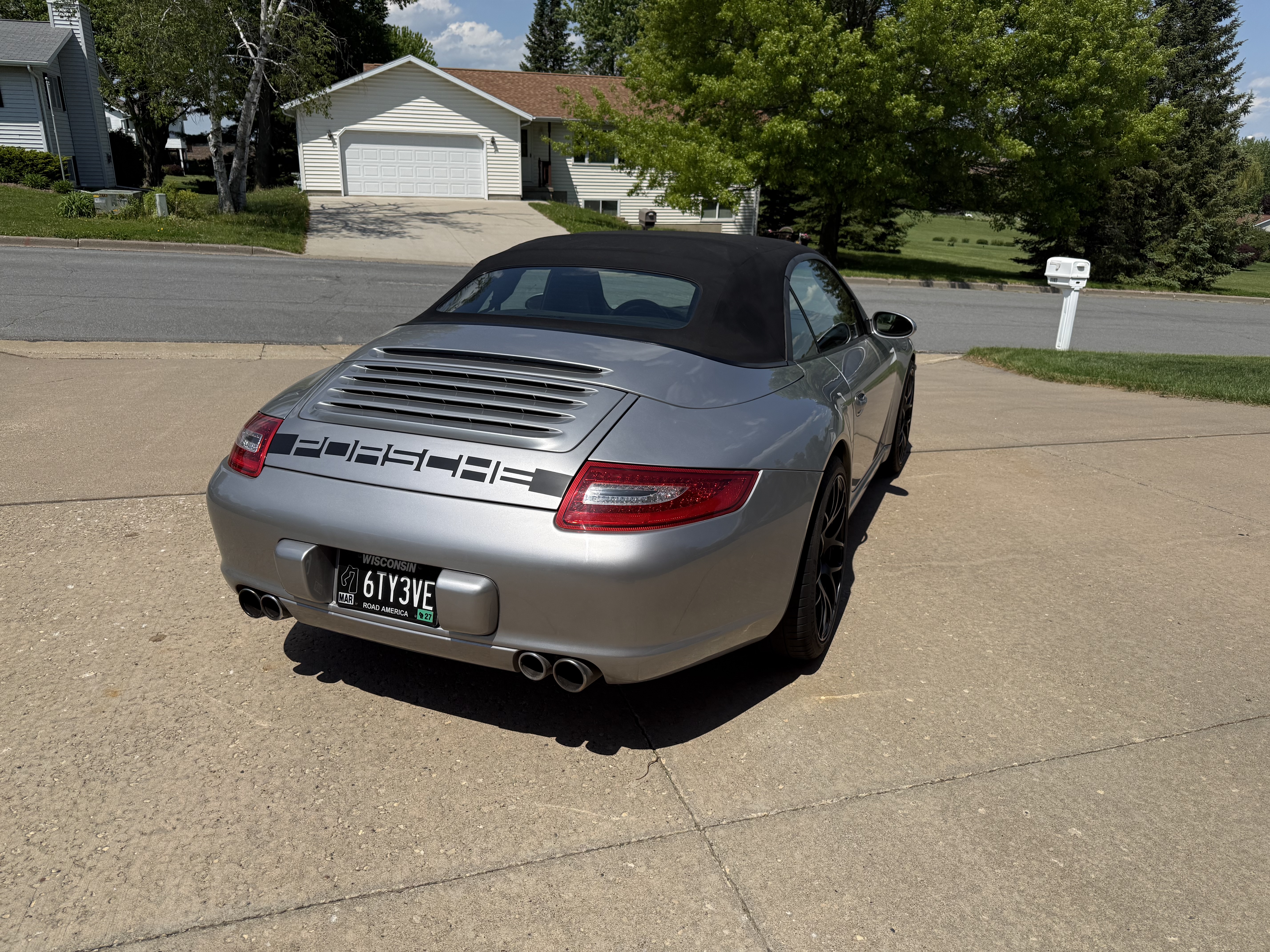 Used 2006 Porsche 911 Carrera S RWD image 12