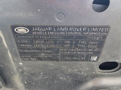 Used 2018 Land Rover Discovery HSE image 27