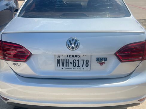 Used 2014 Volkswagen Jetta GLI image 5