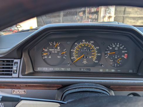 Used 1993 Mercedes-Benz 300 CE Convertible image 25