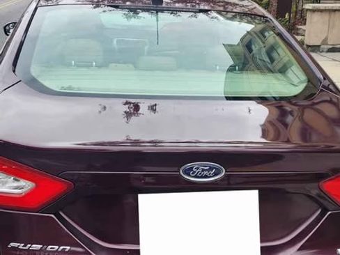 Used 2013 Ford Fusion SE image 19