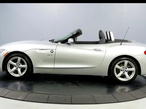 Used 2012 BMW Z4 sDrive28i w/ Premium Pkg RWD image 5