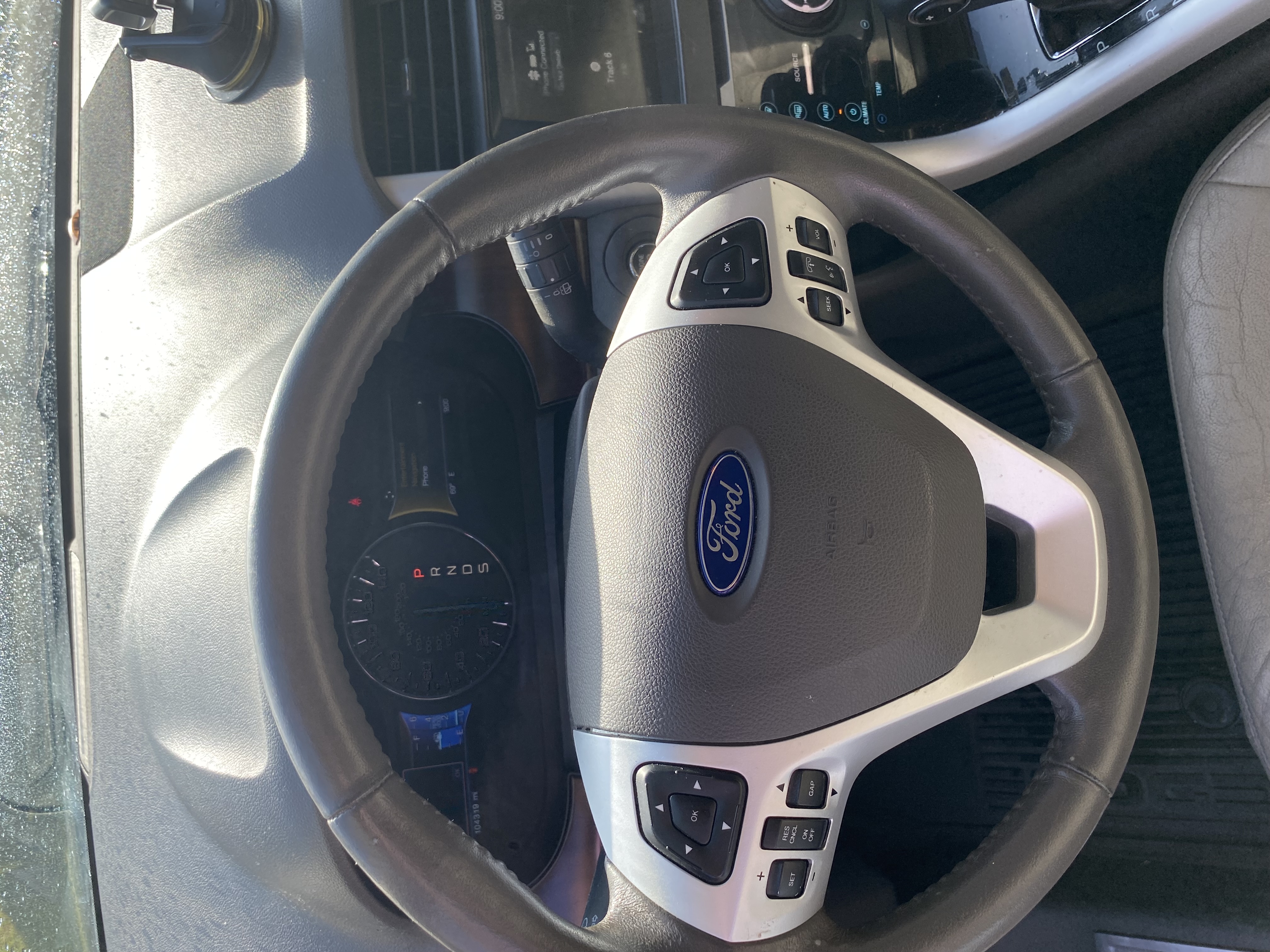 Used 2014 Ford Edge Limited w/ Equipment Group 302A FWD image 12