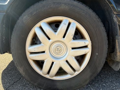 Used 2001 Toyota Camry LE image 15