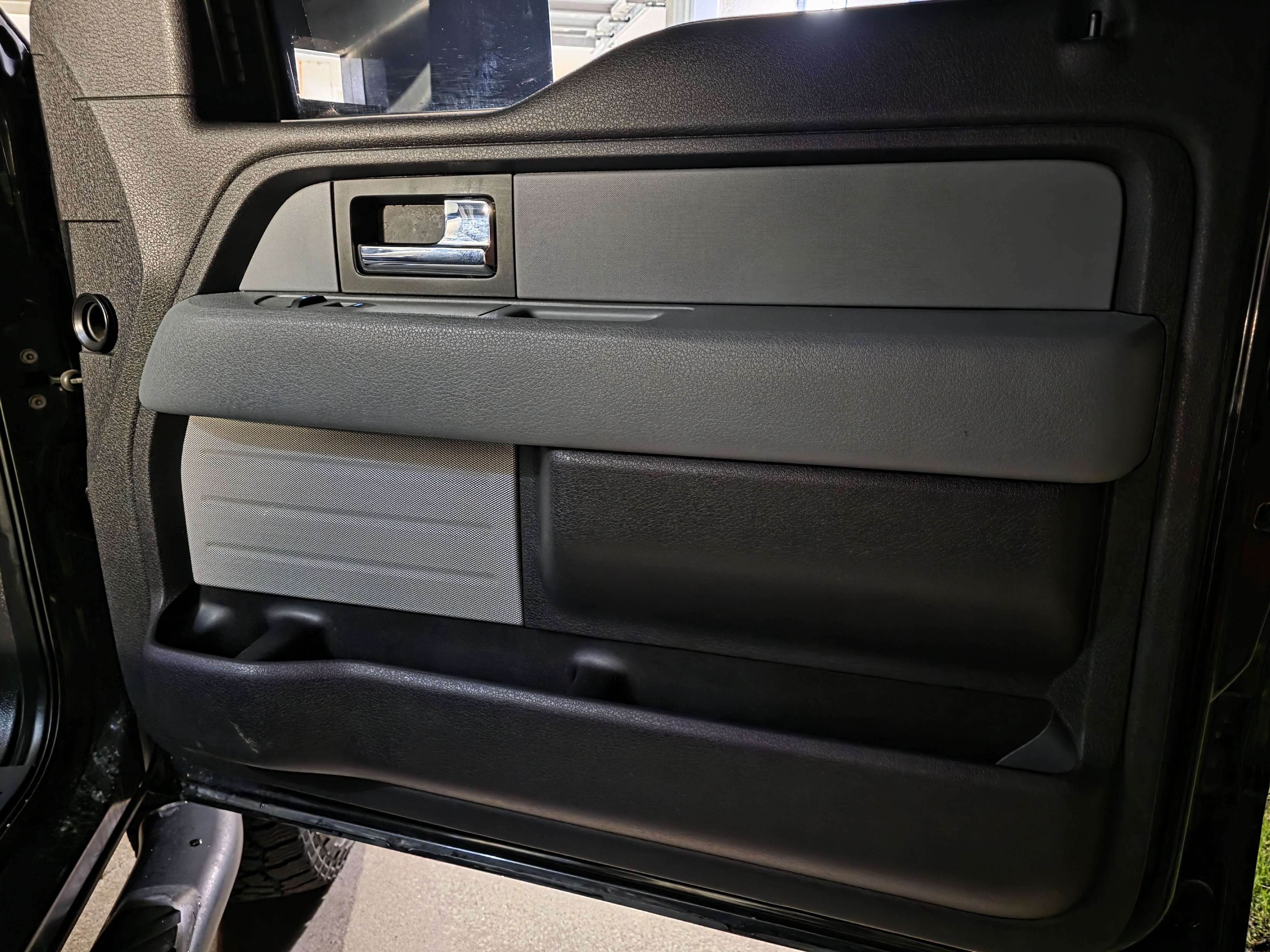 Used 2013 Ford F150 STX w/ Mid Equipment Group AWD/4WD image 21