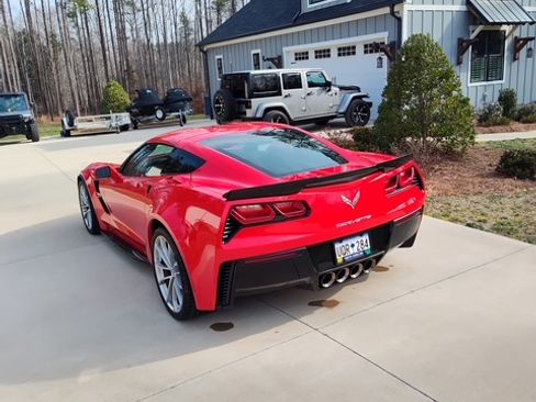 Used 2019 Chevrolet Corvette Grand Sport image 2