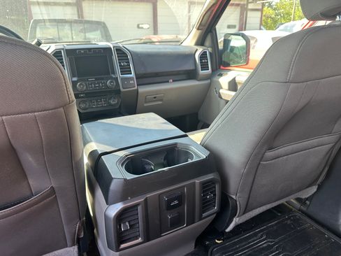 Used 2015 Ford F150 XLT w/ Equipment Group 302A Luxury image 9