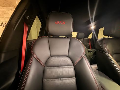 Used 2022 Porsche Macan GTS AWD/4WD image 13