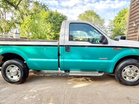 Used 2006 Ford F250 XLT RWD image 4