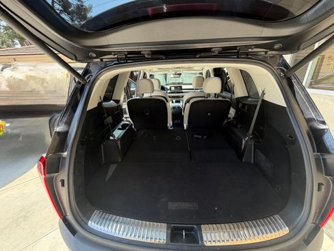 Used 2020 Kia Telluride SX w/ Towing Package FWD image 21