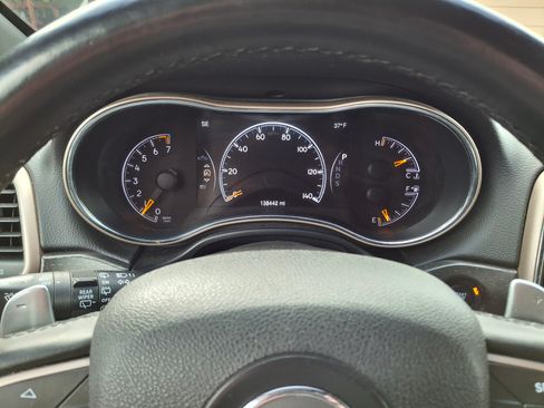 Used 2015 Jeep Grand Cherokee Laredo image 11