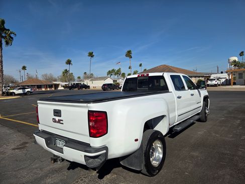 Used 2015 GMC Sierra 3500 Denali w/ Duramax Plus Package image 5