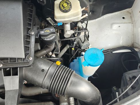 Used 2016 Mercedes-Benz Sprinter 2500 image 16