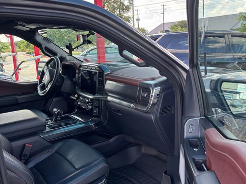 Used 2023 Ford F150 Lariat AWD/4WD image 8