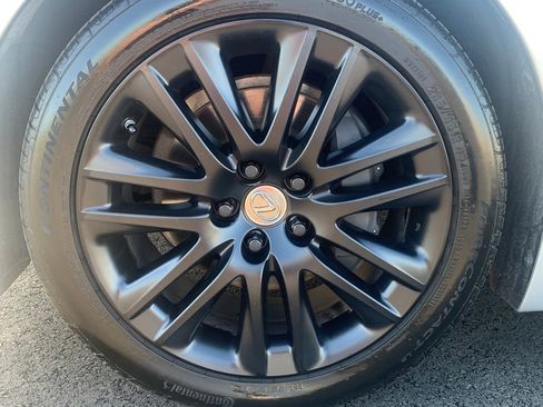 Used 2015 Lexus LS 460 w/ Comfort Package image 11