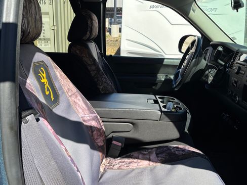 Used 2011 Chevrolet Silverado 1500 LT w/ All-Star Edition RWD image 12