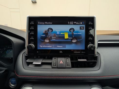 Used 2021 Toyota RAV4 XSE image 9