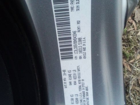 Used 2009 Chrysler Sebring Limited FWD image 12