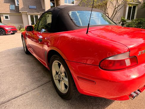 Used 2001 BMW Z3 2.5i RWD image 13