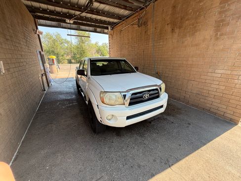 Used 2007 Toyota Tacoma 4x4 Double Cab image 2