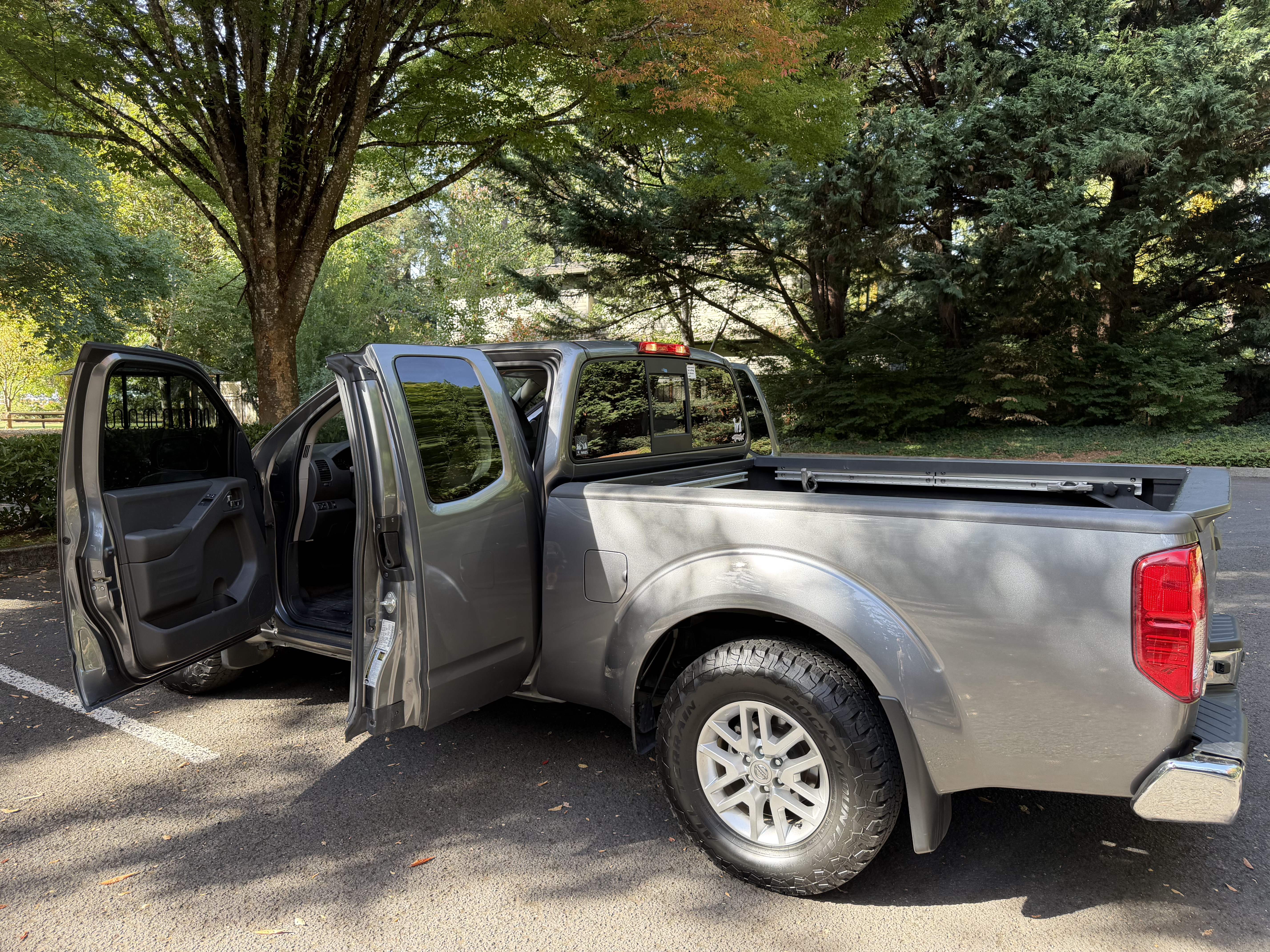 Used 2021 Nissan Frontier SV RWD image 10