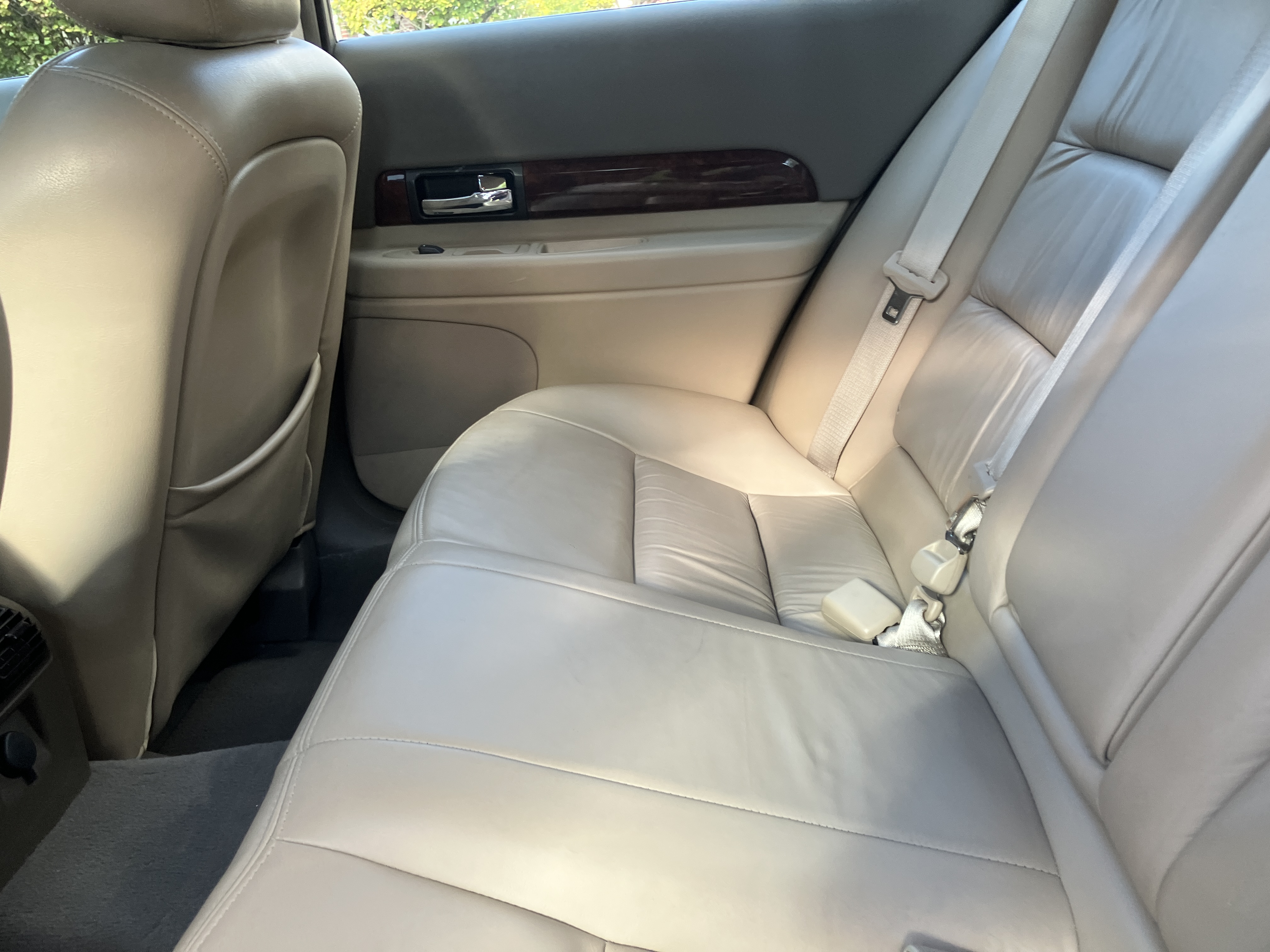 Used 2001 Lincoln LS RWD image 8