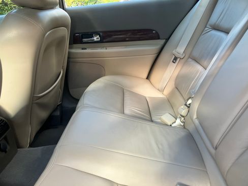 Used 2001 Lincoln LS image 8