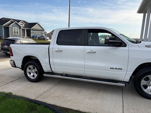 Used 2020 RAM 1500 Big Horn AWD/4WD image 14