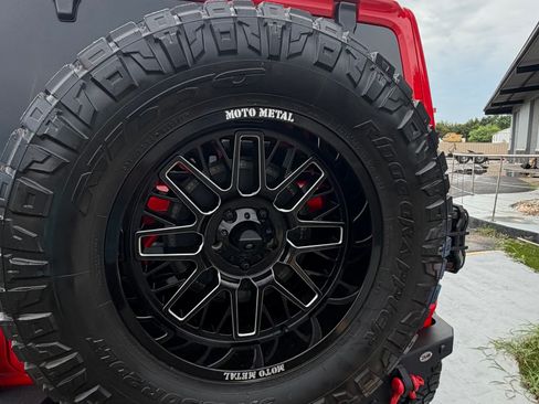 Used 2021 Jeep Wrangler Unlimited Rubicon AWD/4WD image 5