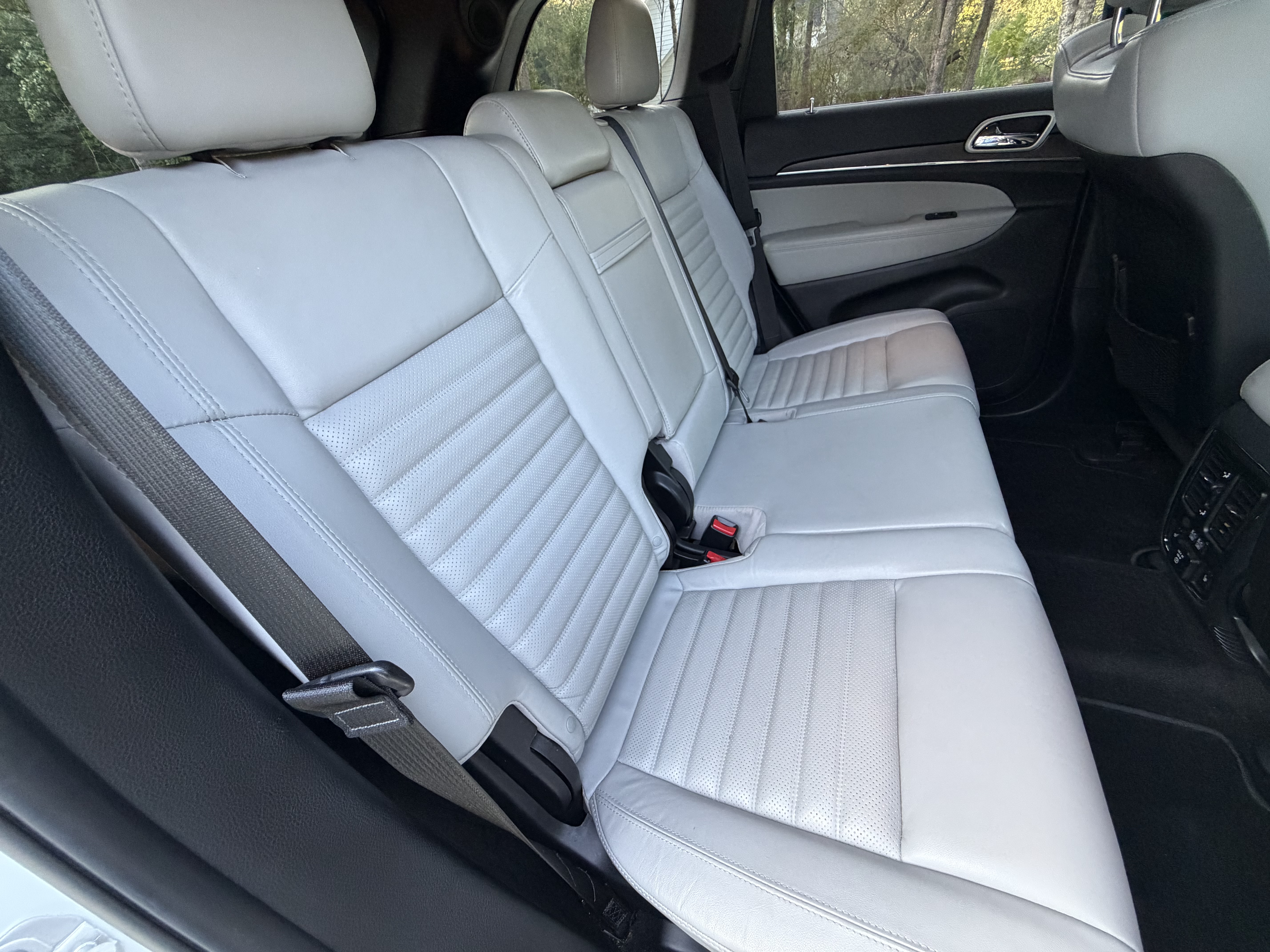 Used 2018 Jeep Grand Cherokee Limited RWD image 18