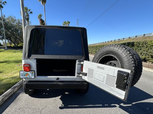 Used 2006 Jeep Wrangler Unlimited image 4