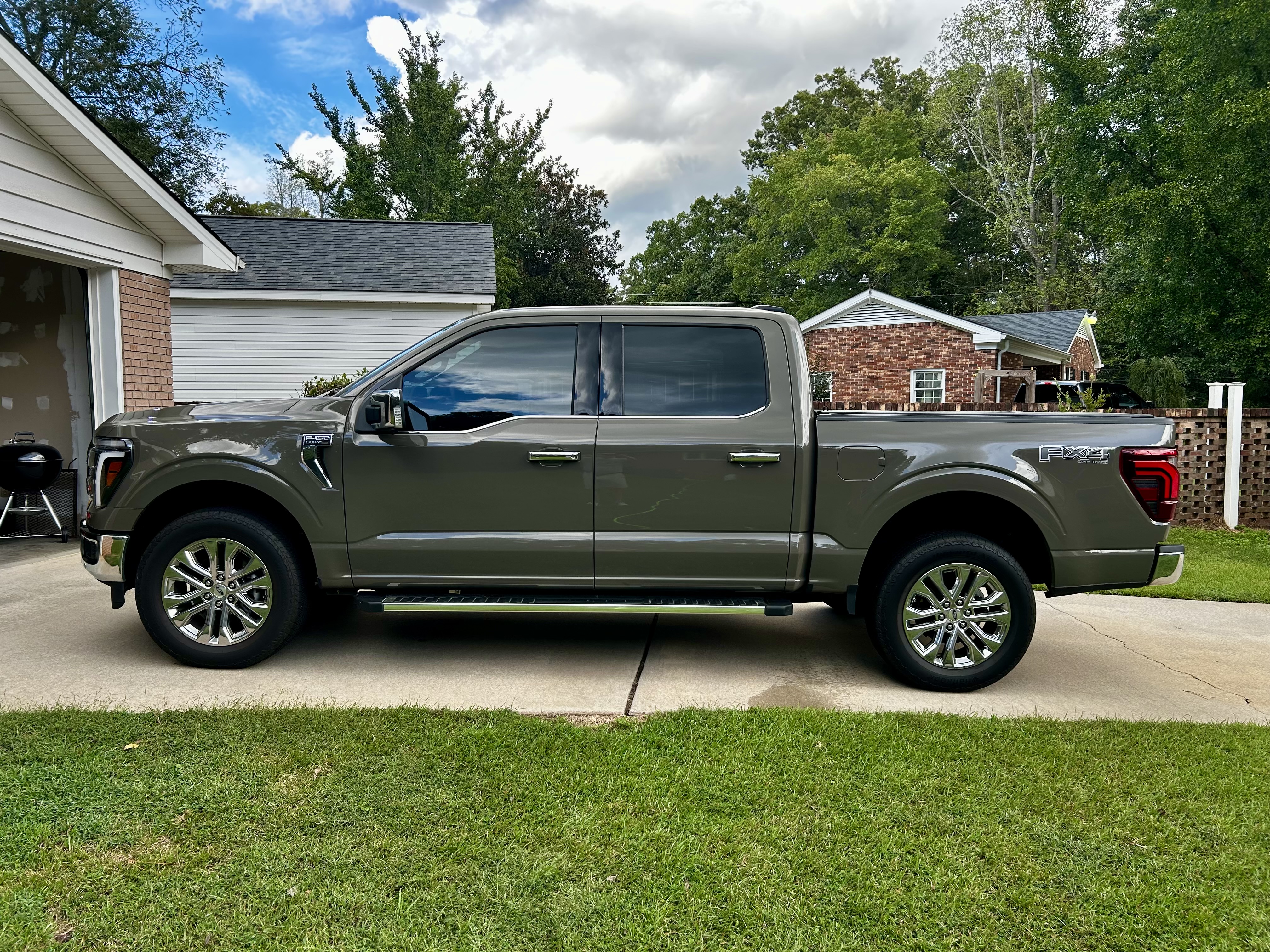Used 2025 Ford F150 Lariat w/ Equipment Group 501A Mid AWD/4WD image 1