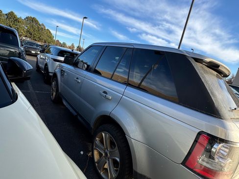 Used 2012 Land Rover Range Rover Sport HSE LUX image 2