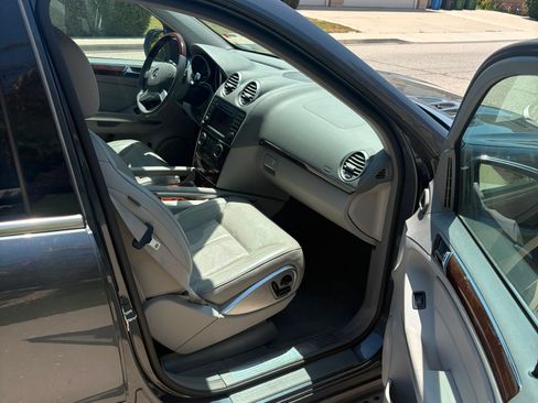 Used 2010 Mercedes-Benz GL 450 4MATIC image 10