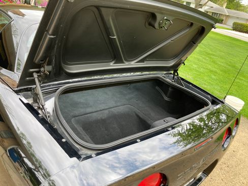 Used 2003 Chevrolet Corvette Z06 w/ Memory Package, 3 Drivers RWD image 6