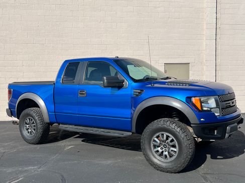 Used 2010 Ford F150 Raptor image 1