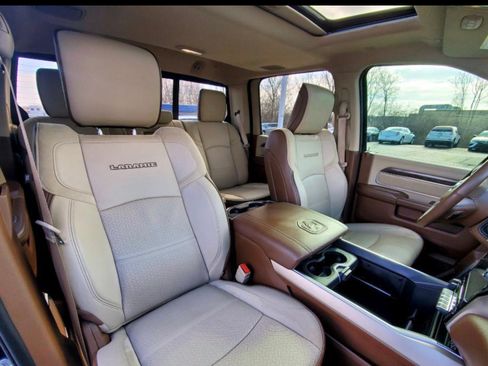 Used 2020 RAM 3500 Laramie image 10