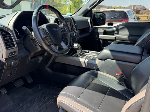 Used 2017 Ford F150 Raptor w/ Equipment Group 802A Luxury AWD/4WD image 2