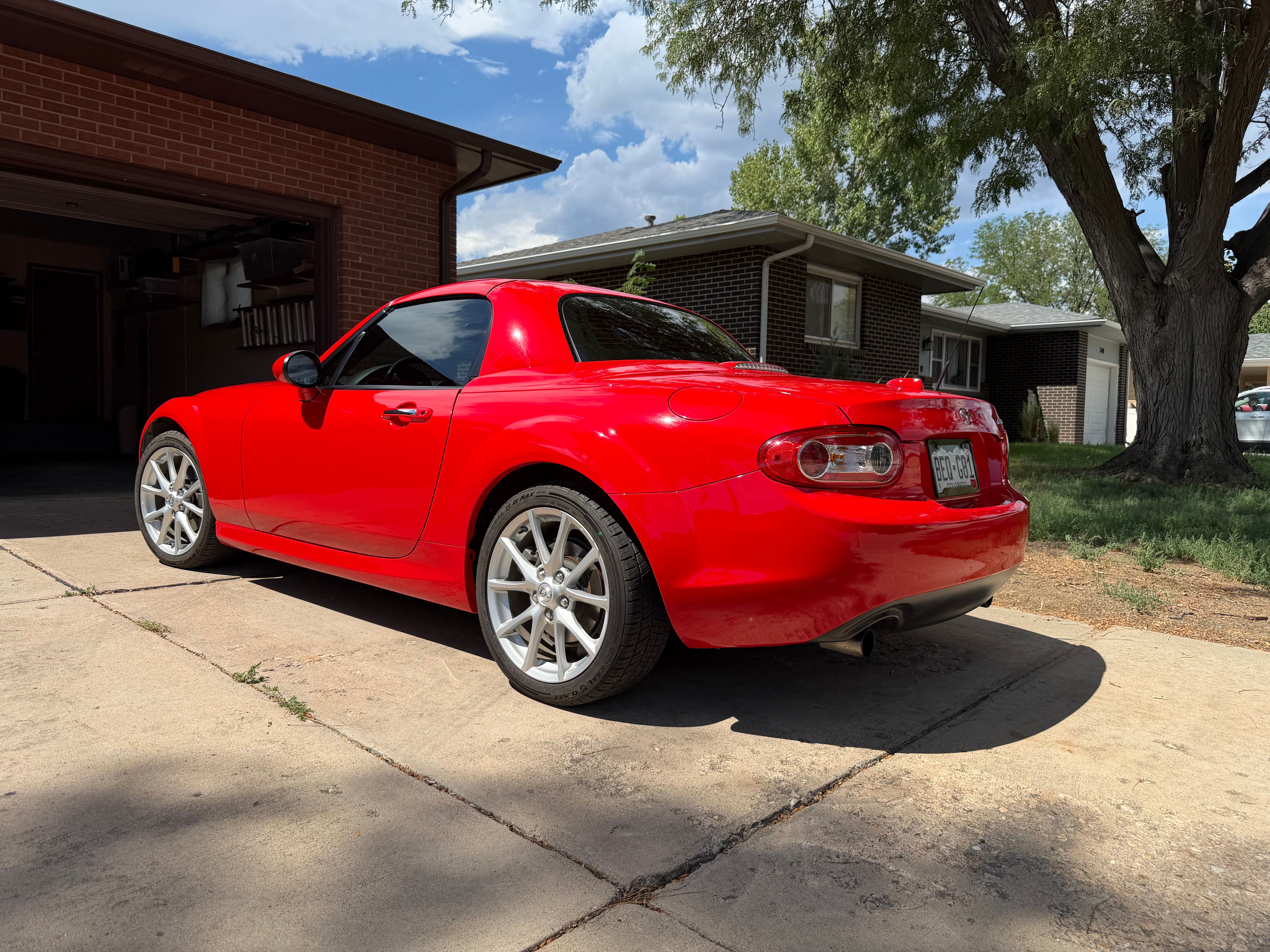 Used 2012 MAZDA MX-5 Miata Grand Touring w/ Premium Pkg RWD image 5
