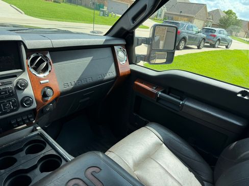 Used 2015 Ford F250 King Ranch w/ FX4 Off-Road Package AWD/4WD image 20