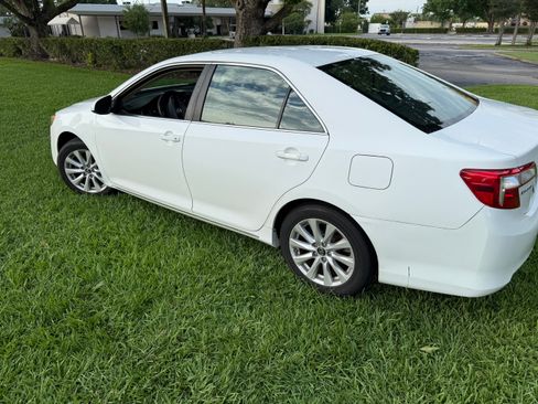 Used 2012 Toyota Camry LE FWD image 12
