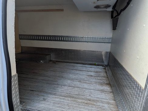 Used 2014 Ford E-350 and Econoline 350 Extended Super Duty image 5