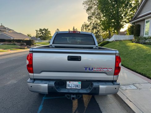 Used 2014 Toyota Tundra Limited w/ Limited Premium Package AWD/4WD image 6