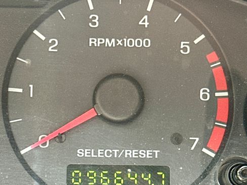 Used 2003 Ford Mustang Coupe RWD image 9