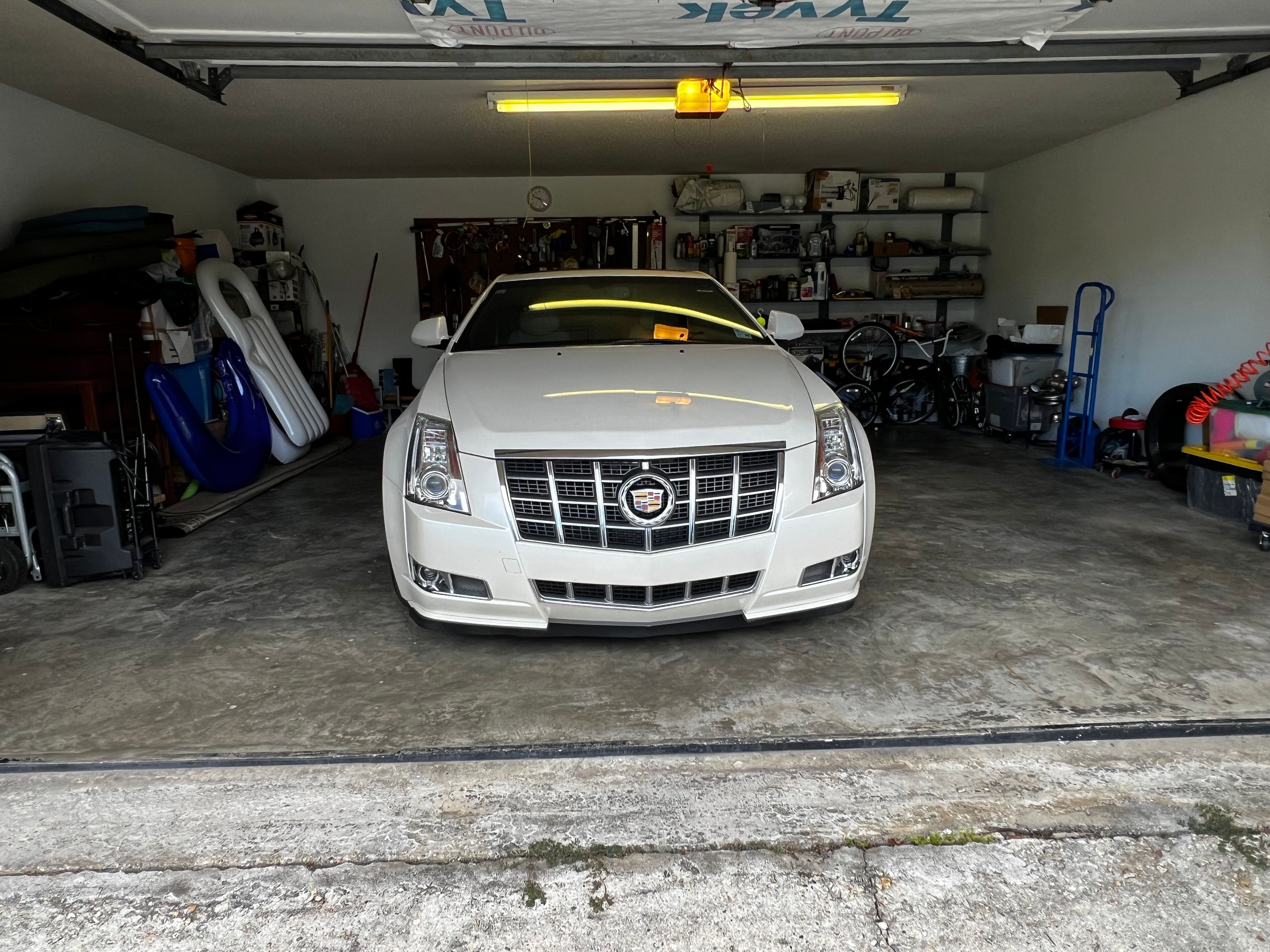 Used 2012 Cadillac CTS Premium RWD image 2