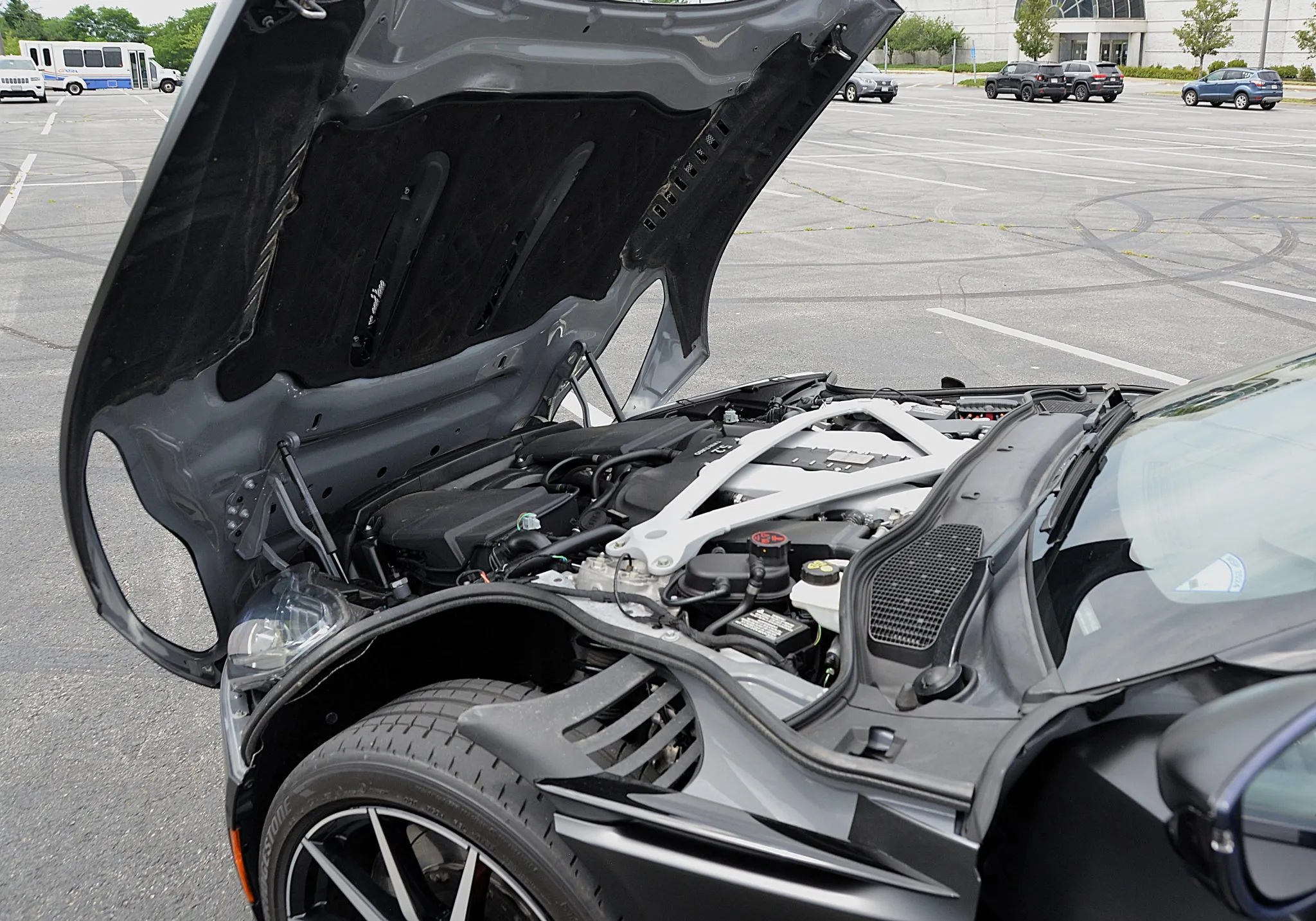 Used 2017 Aston Martin DB11 V12 RWD image 10