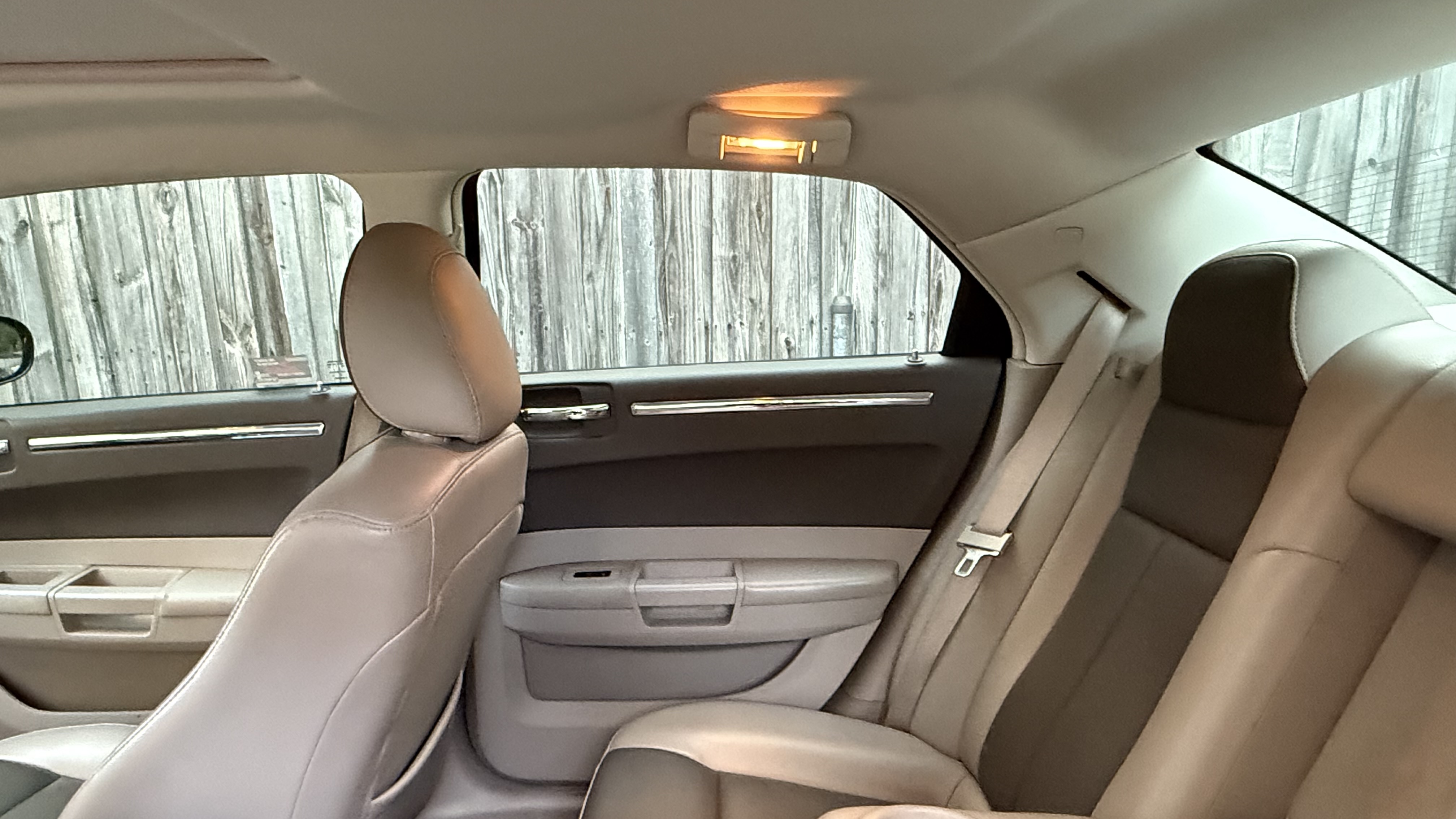 Used 2008 Chrysler 300 Touring RWD image 12