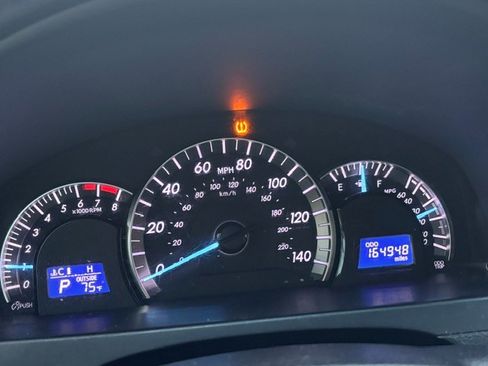 Used 2014 Toyota Camry SE FWD image 8