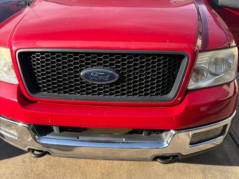 Used 2005 Ford F150 XLT AWD/4WD image 2