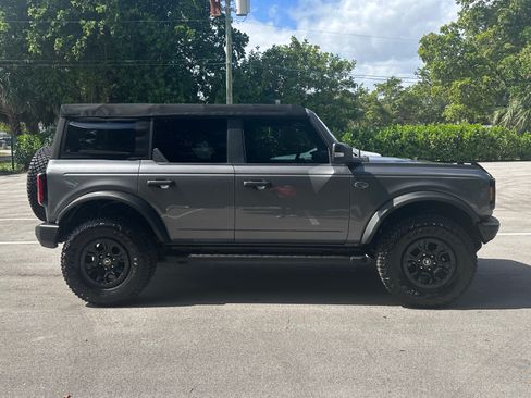 Used 2022 Ford Bronco Wildtrak image 6